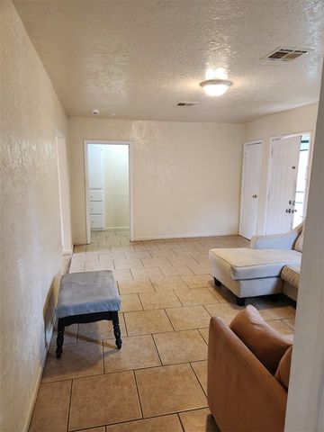 1403 NW Taft, Lawton, OK 73507