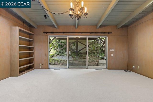 126 La Espiral, Orinda, CA 94563
