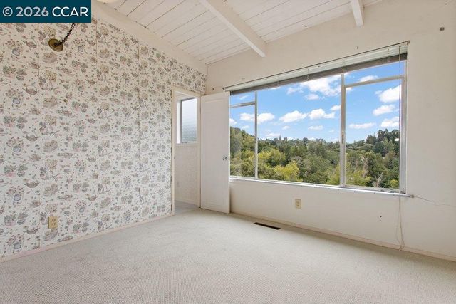 126 La Espiral, Orinda, CA 94563