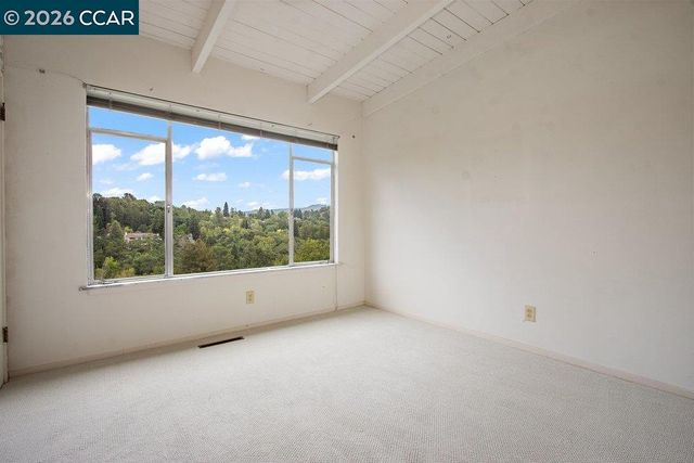 126 La Espiral, Orinda, CA 94563