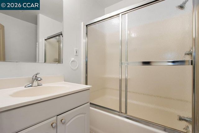 126 La Espiral, Orinda, CA 94563