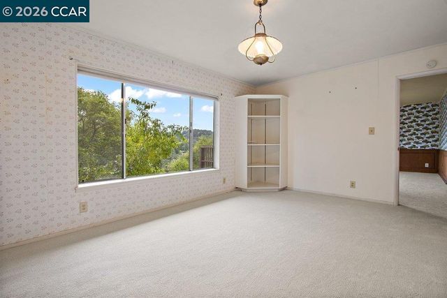 126 La Espiral, Orinda, CA 94563