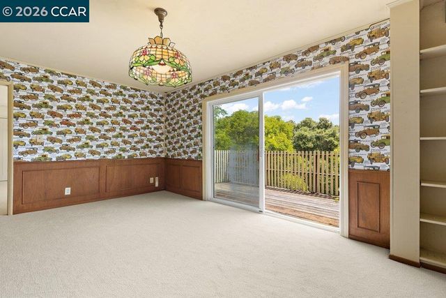 126 La Espiral, Orinda, CA 94563