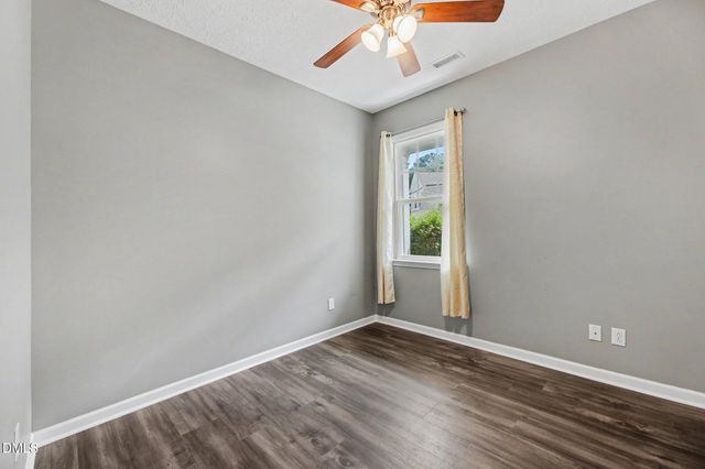 3049 Willow Ranch Drive, Fuquay Varina, NC 27526
