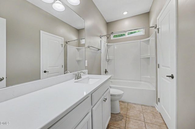3049 Willow Ranch Drive, Fuquay Varina, NC 27526