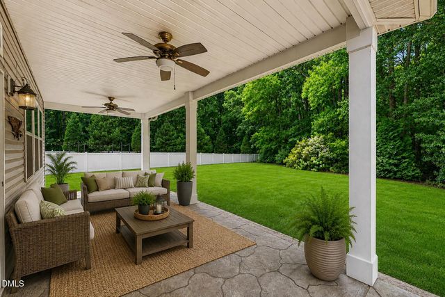 3049 Willow Ranch Drive, Fuquay Varina, NC 27526