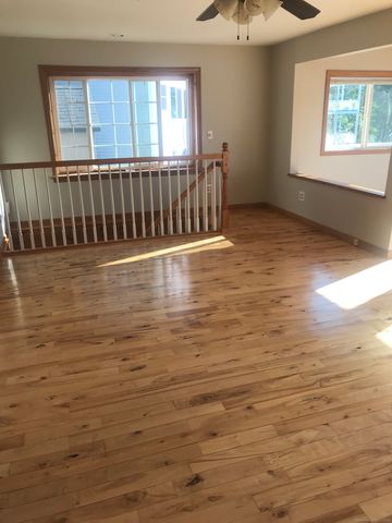 26 Strong Street, Burlington, CT 06013