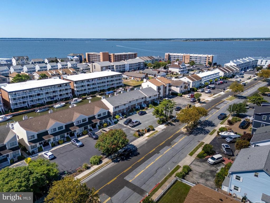 Image 1 of property listing at 721-B 94TH ST #JJ2, Ocean City, MD 21842