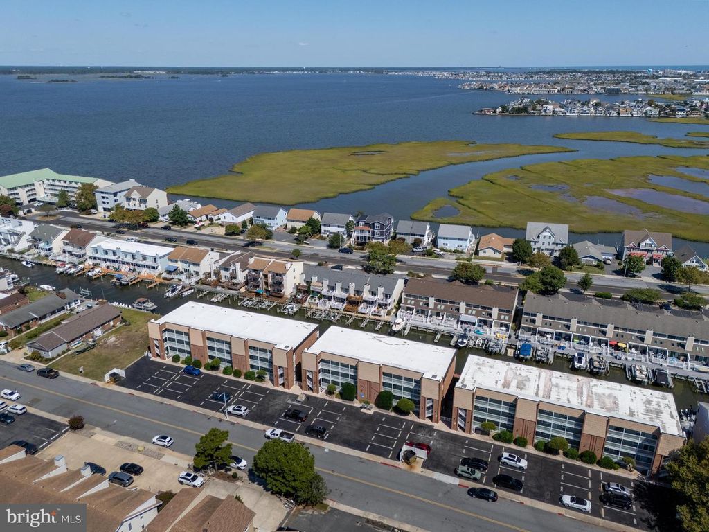 Image 2 of property listing at 721-B 94TH ST #JJ2, Ocean City, MD 21842