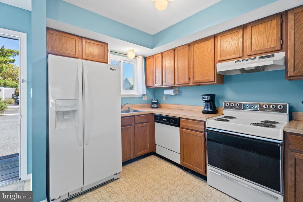 Image 22 of property listing at 721-B 94TH ST #JJ2, Ocean City, MD 21842