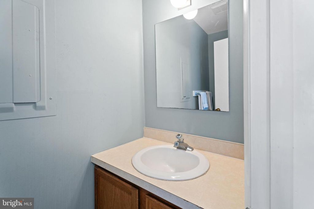 Image 27 of property listing at 721-B 94TH ST #JJ2, Ocean City, MD 21842