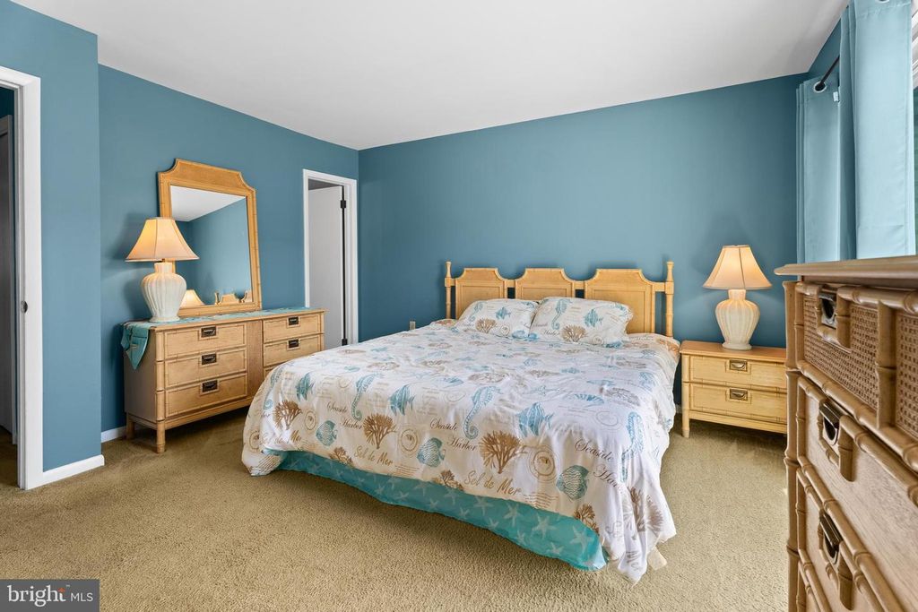 Image 34 of property listing at 721-B 94TH ST #JJ2, Ocean City, MD 21842