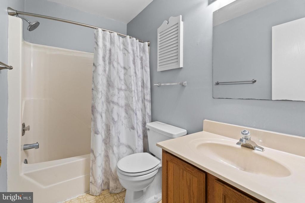 Image 44 of property listing at 721-B 94TH ST #JJ2, Ocean City, MD 21842