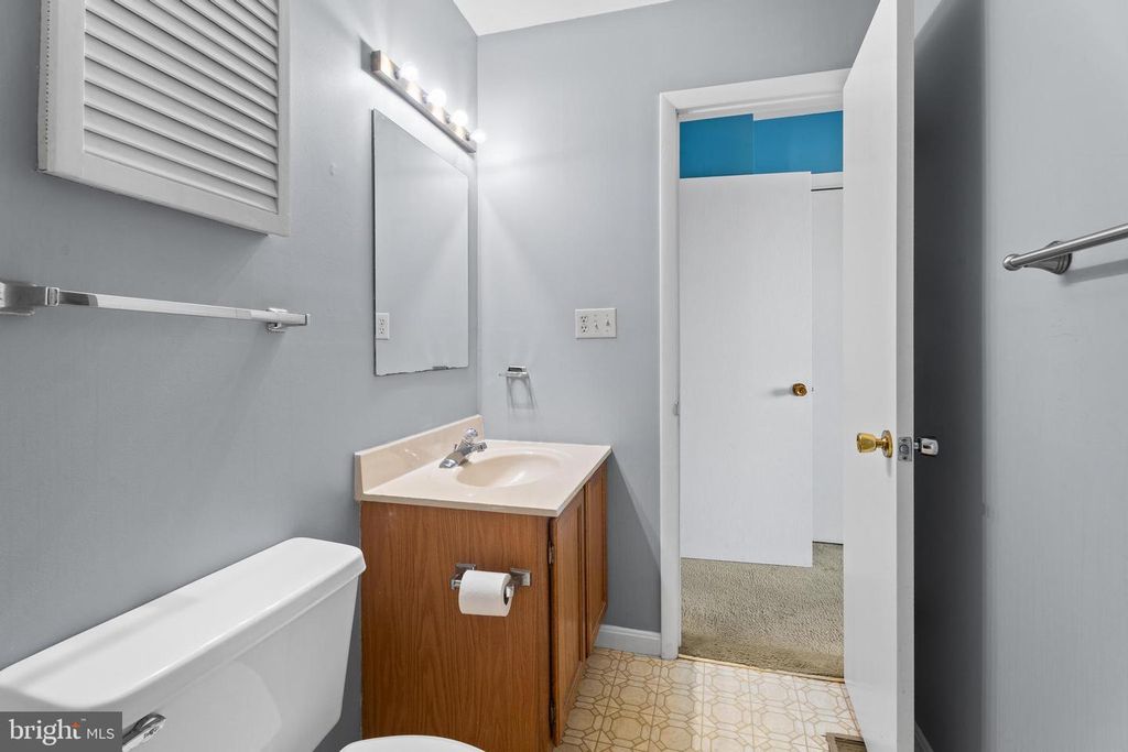 Image 45 of property listing at 721-B 94TH ST #JJ2, Ocean City, MD 21842