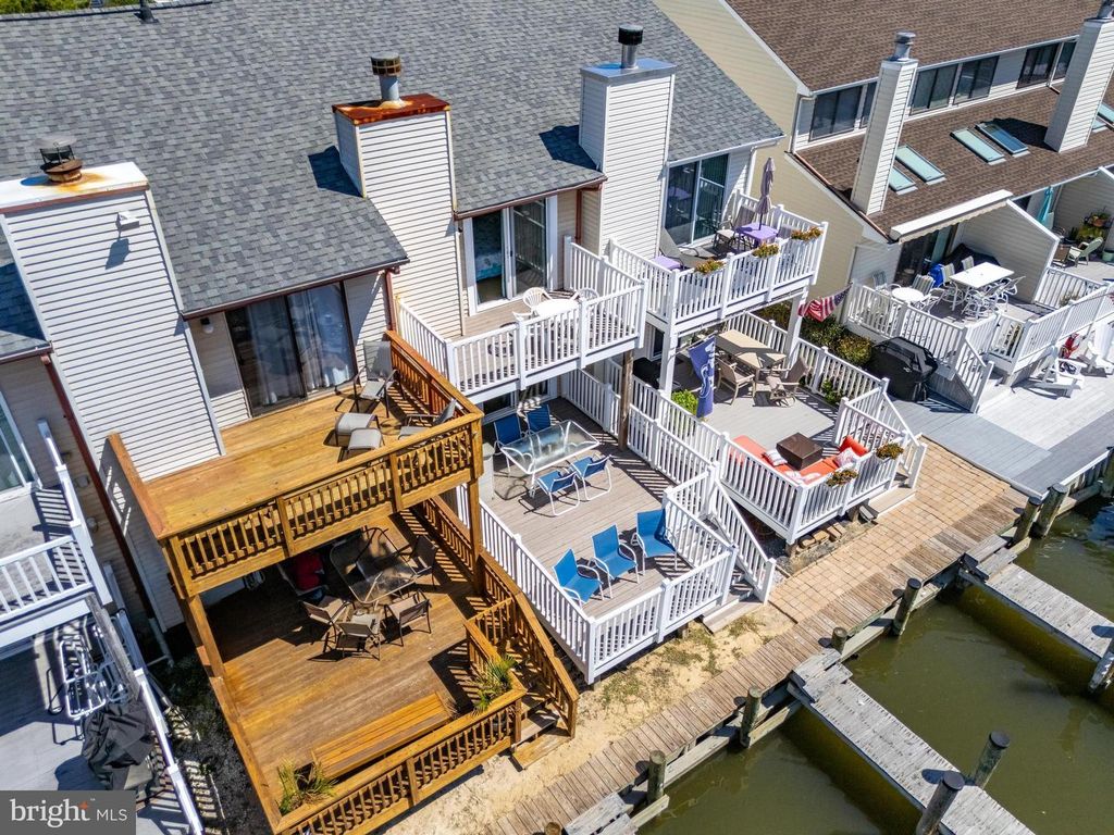 Image 9 of property listing at 721-B 94TH ST #JJ2, Ocean City, MD 21842