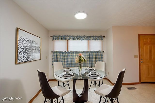 587 Thornberry Lane, Brunswick, OH 44212