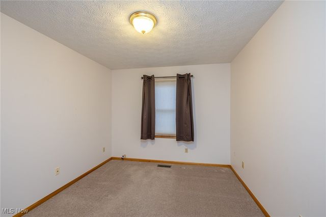 587 Thornberry Lane, Brunswick, OH 44212