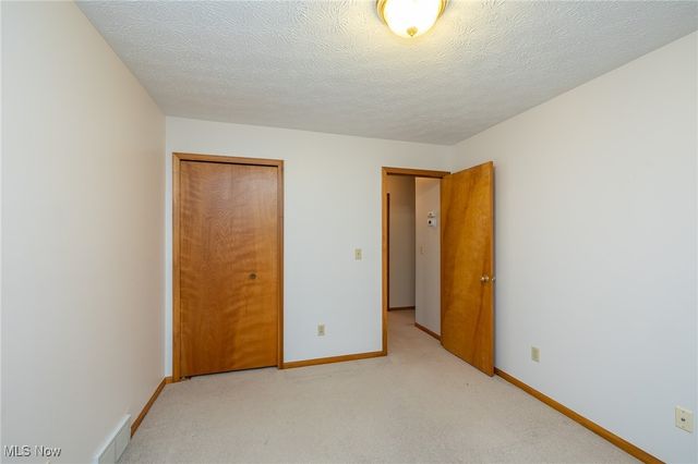 587 Thornberry Lane, Brunswick, OH 44212