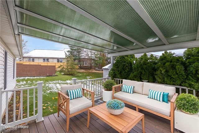 587 Thornberry Lane, Brunswick, OH 44212