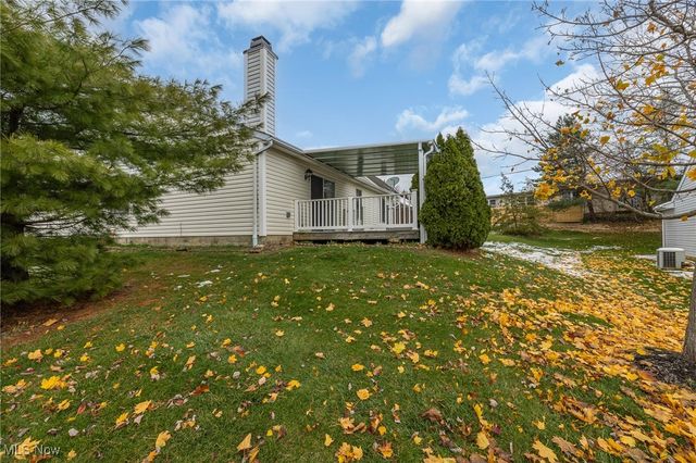 587 Thornberry Lane, Brunswick, OH 44212