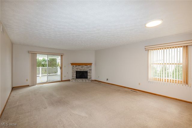 587 Thornberry Lane, Brunswick, OH 44212