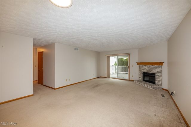 587 Thornberry Lane, Brunswick, OH 44212