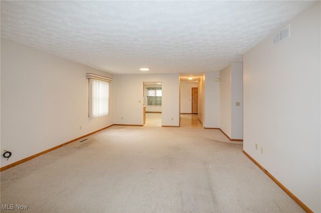 587 Thornberry Lane, Brunswick, OH 44212