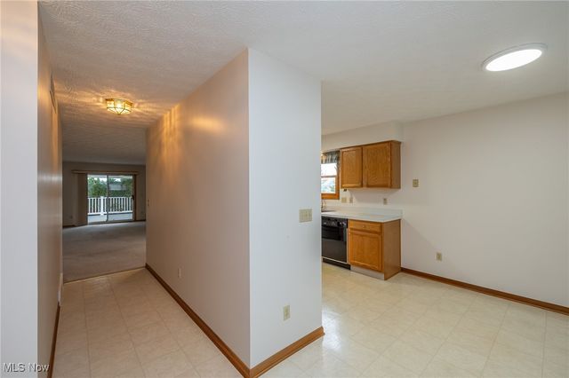 587 Thornberry Lane, Brunswick, OH 44212