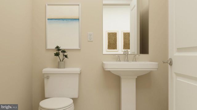 10 TURGYAN DR, Bordentown, NJ 08505