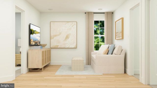 10 TURGYAN DR, Bordentown, NJ 08505