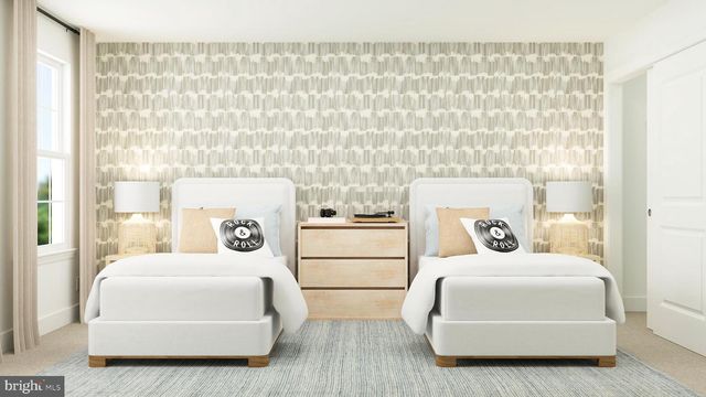 10 TURGYAN DR, Bordentown, NJ 08505