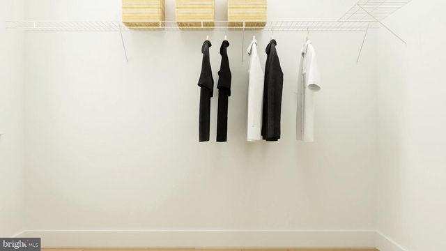 10 TURGYAN DR, Bordentown, NJ 08505