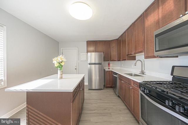 1825 BEACH AVE, Atlantic City, NJ 08401