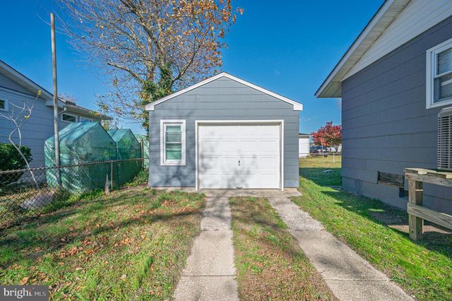 1825 BEACH AVE, Atlantic City, NJ 08401