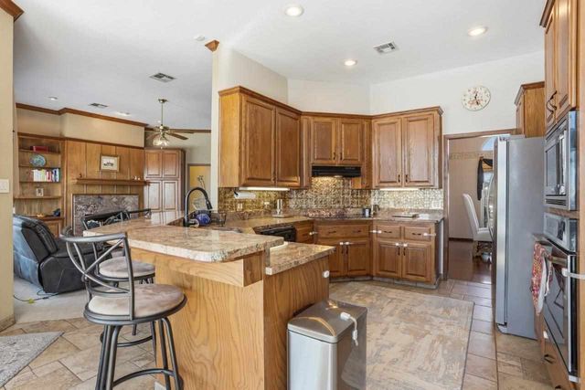 21 NW Pleasant View Ridge, Lawton, OK 73505