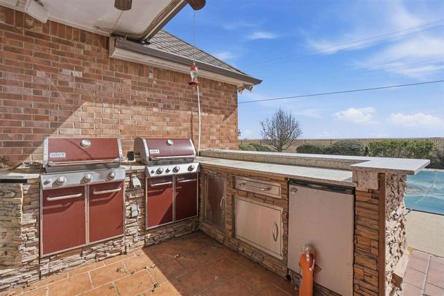 21 NW Pleasant View Ridge, Lawton, OK 73505