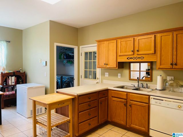 196 KING JAMES COURT, Alabaster, AL 35007