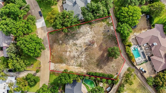 6263 Preston Creek Drive, Dallas, TX 75240