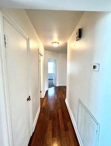 1604 E 9th, Hopkinsville, KY 42240