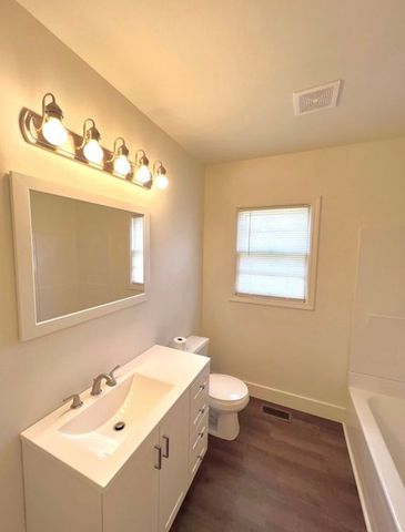 1604 E 9th, Hopkinsville, KY 42240