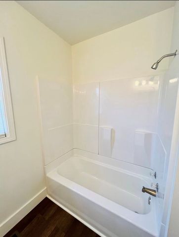 1604 E 9th, Hopkinsville, KY 42240