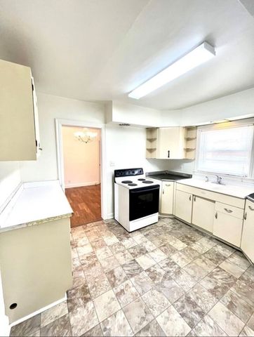 1604 E 9th, Hopkinsville, KY 42240