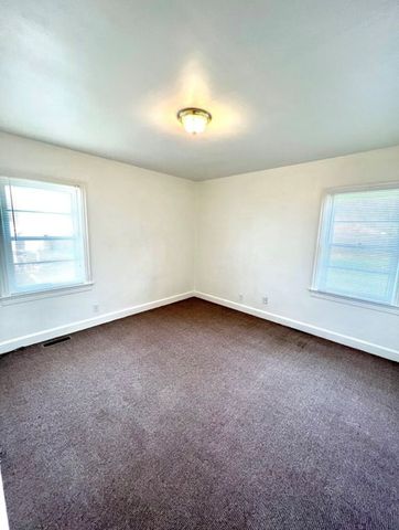 1604 E 9th, Hopkinsville, KY 42240