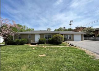 1604 E 9th, Hopkinsville, KY 42240