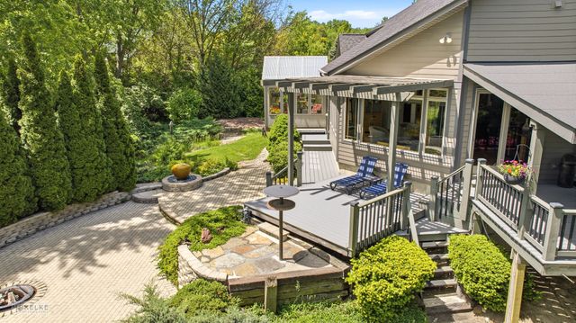 123 Belle Rive Drive, Millington, IL 60537