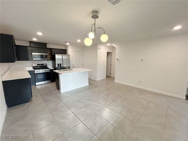 3447 Grecian Queen Avenue, Las Vegas, NV 89106