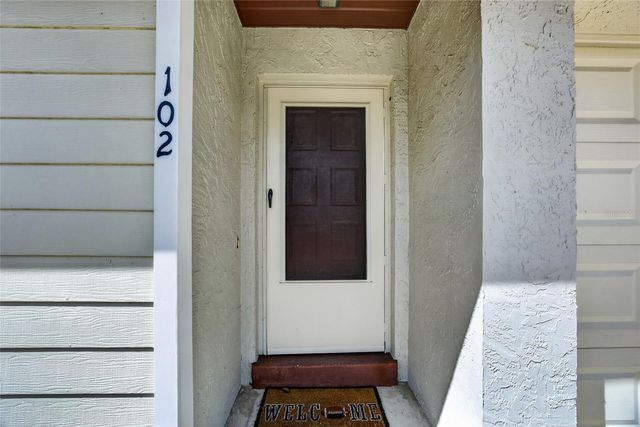 102 EDGEWATER CIRCLE, Sanford, FL 32773
