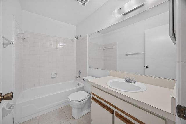 102 EDGEWATER CIRCLE, Sanford, FL 32773