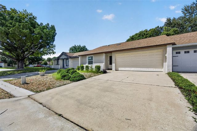 102 EDGEWATER CIRCLE, Sanford, FL 32773
