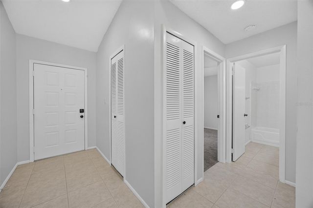 102 EDGEWATER CIRCLE, Sanford, FL 32773